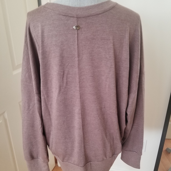 NWT womens Tahari Sport long sleeve t-shirt - Picture 2 of 8